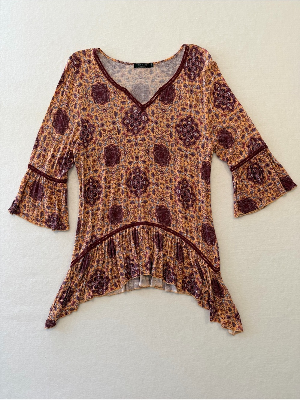 Max Jeans Women’s Blouse M Beige Burgundy Floral V-Neck 3/4 Bell Sleeve Ruffle